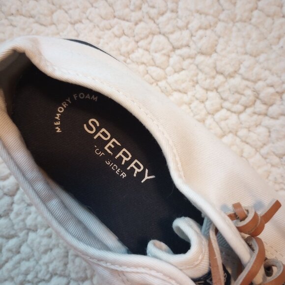 Sperry - Picture 12 of 12